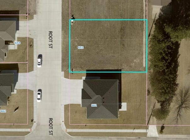 653 Root St., Grand Island, NE 68801