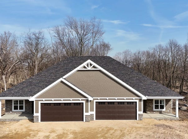 Deer Hollow Court, DeForest, WI 53532