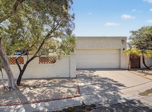 4701 E EUCLID Avenue, Phoenix, AZ 85044