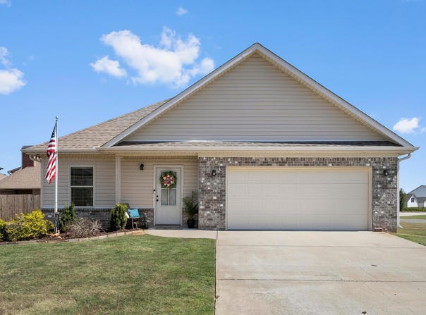 181 SHEPHERDS Loop, Jasper, AL 35504