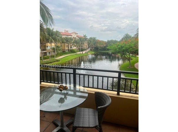 16102 Emerald Estates Dr, Weston, FL 33331