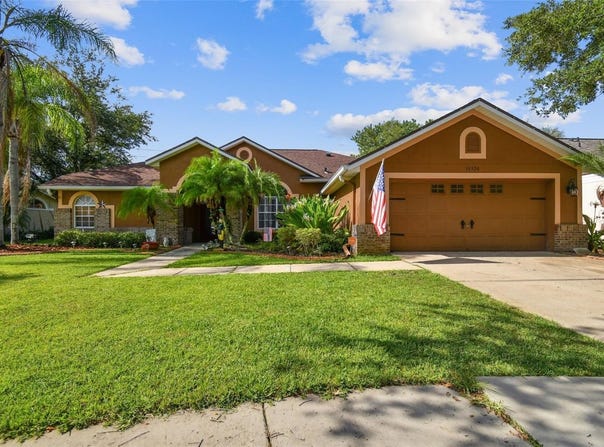 16920 FALCONRIDGE Road, LITHIA, FL 33547