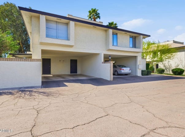 780 E EUGIE Avenue, Phoenix, AZ 85022