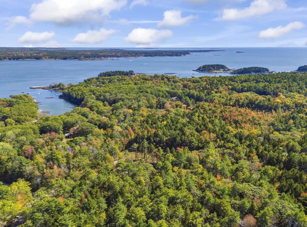 61 North End Road, Georgetown, ME 04548