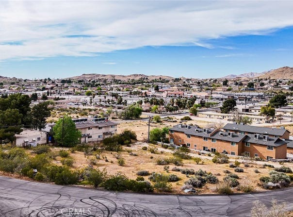 15750 Olalee Road, Apple Valley, CA 92307