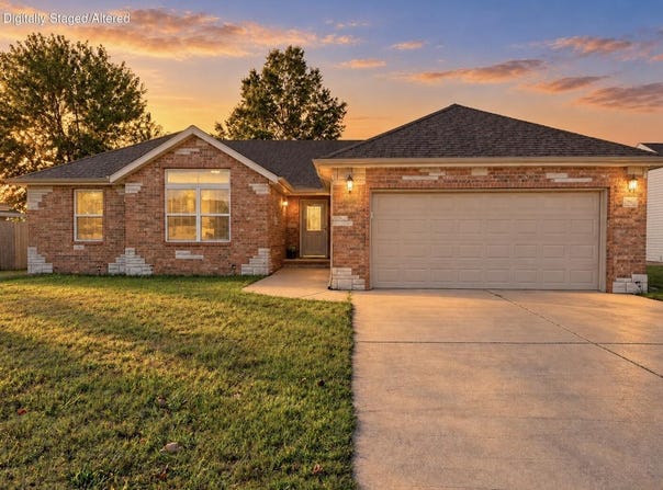 4590 W University Street, Springfield, MO 65802
