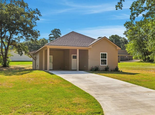 1214 N Third St., Longview, TX 75601