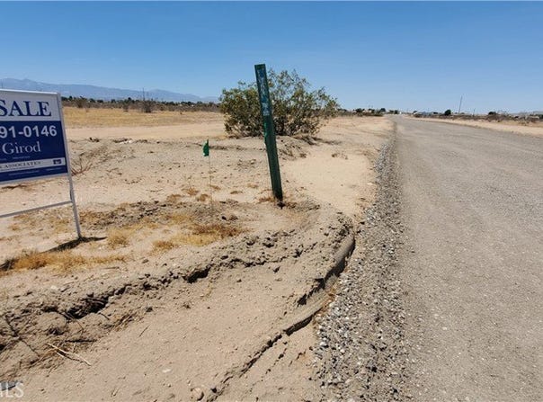 Auburn Avenue, Adelanto, CA 92301