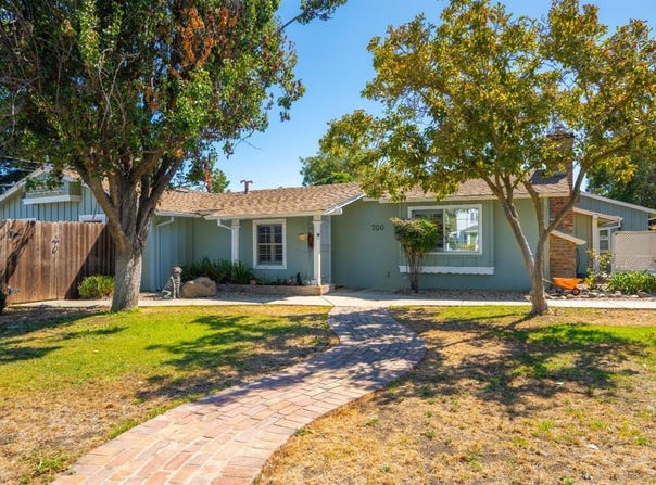 700 E A Street, Dixon, CA 95620