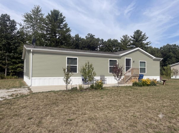 653 S BLUEGILL LANE, NEWAYGO, MI 49337