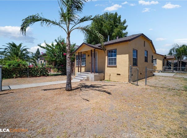730 Oregon, Bakersfield, CA 93305