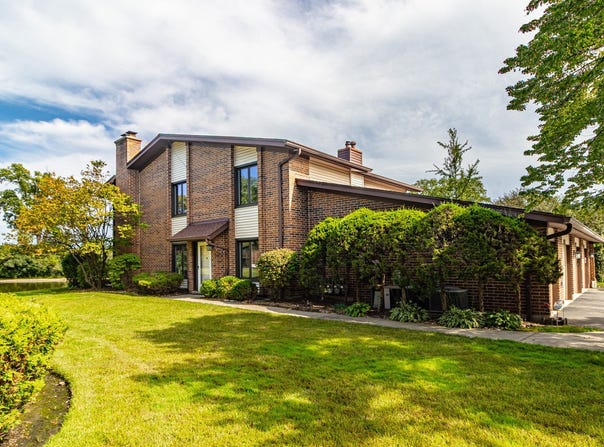1119 Deerfield Place, Highland Park, IL 60035