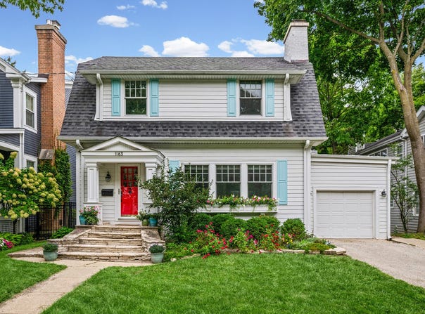 1163 Asbury Avenue, Winnetka, IL 60093