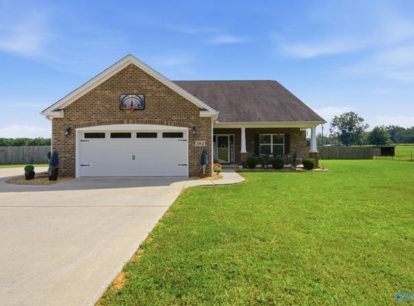 382 Herman Bailey Road, Somerville, AL 35670