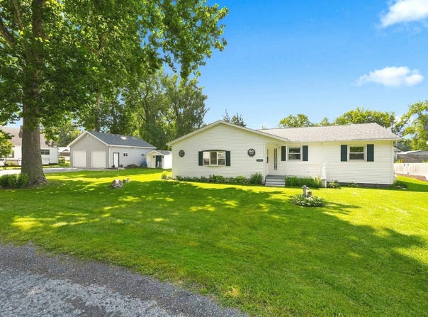 3543 W Maple Dr-57 Road, Columbia City, IN 46725-9429