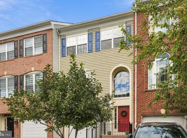 10133 PALE ROSE Loop, BRISTOW, VA 20136
