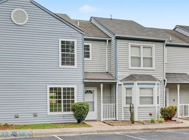 18 Bayview Ct, Hampton, VA 23664