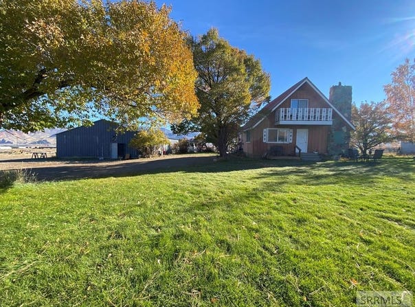 24707 Hwy 93, Challis, ID 83226