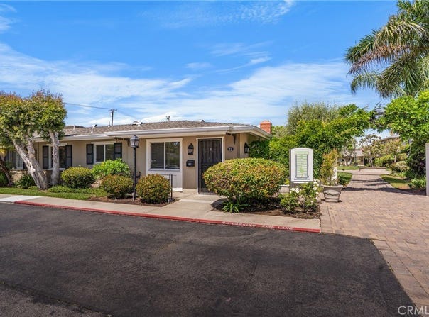 1741-21A Tustin, Costa Mesa, CA 92627