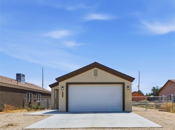 2980 E Devlin Avenue, Kingman, AZ 86409