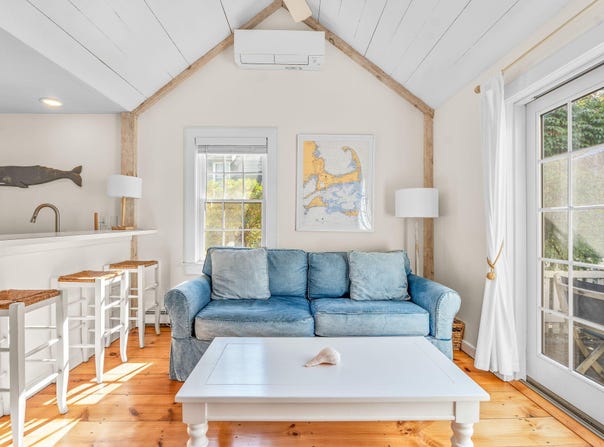 20 Hyannis Point Road, Mashpee, MA 02649