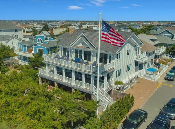 879 Oceanfront, Long Beach, NY 11561