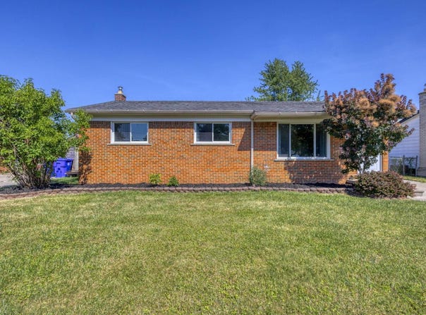 33250 Janet Avenue, Fraser, MI 48026