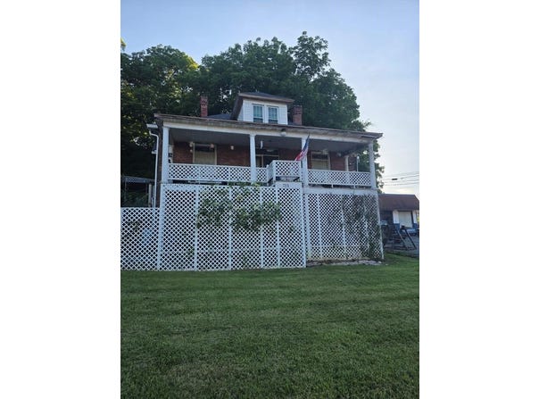 713 Virginia Avenue, Bluefield, VA 24605