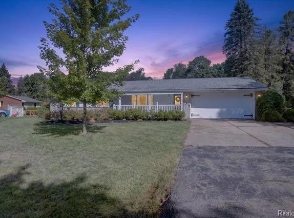 1910 Alton Circle, Commerce Twp, MI 48390