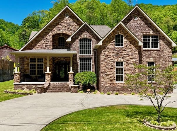 940 Forest Hills Road, Forest Hills, KY 41527