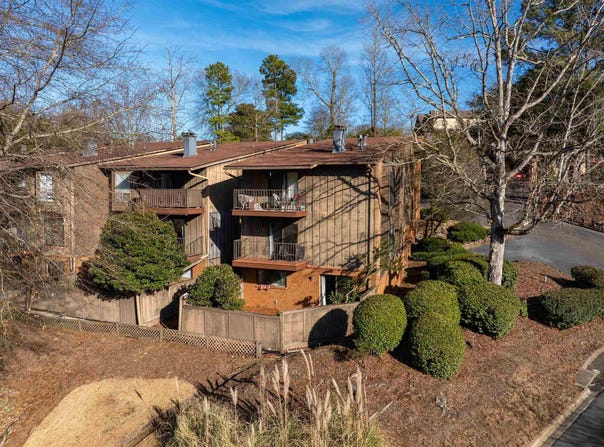 200 EAST GREEN, VESTAVIA HILLS, AL 35243