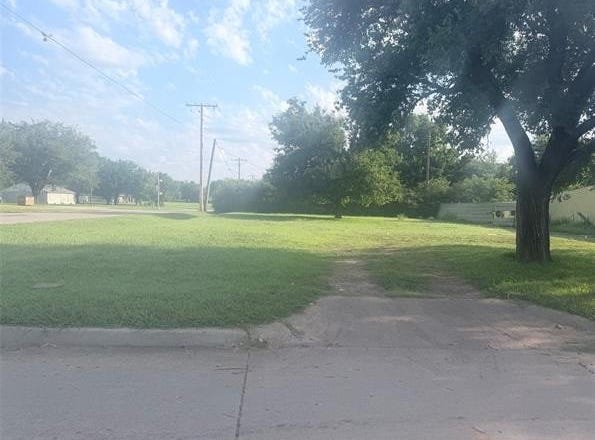 2805 E 41st Place N, Tulsa, OK 74110