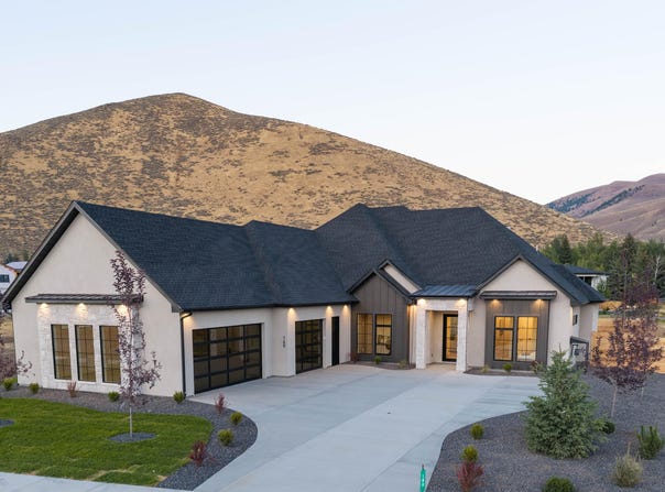 160 San Badger Dr, Hailey, ID 83333