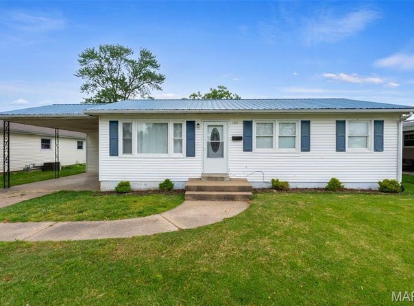 105 West Clarman, Chaffee, MO 63740