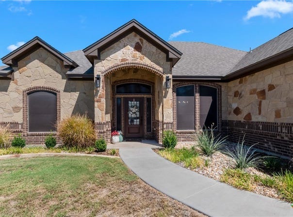 812 Eagle Crest Cove, Salado, TX 76571