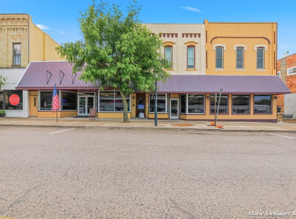 39 S State Street, Hart, MI 49420