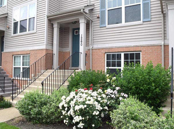 1260 Evergreen Avenue, Des Plaines, IL 60016