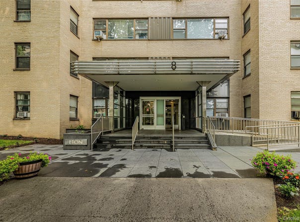 8 Fordham Oval, Bronx, NY 10468