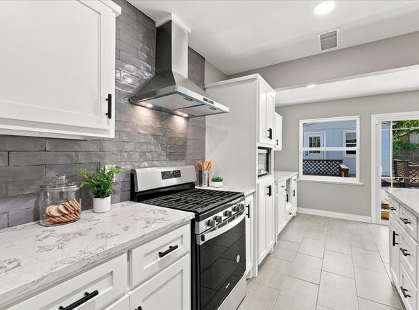 2325 N Lockhart Street, Sherman, TX 75092