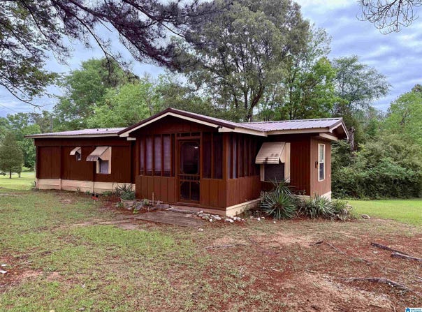806 PINE GROVE ROAD, SYLACAUGA, AL 35150