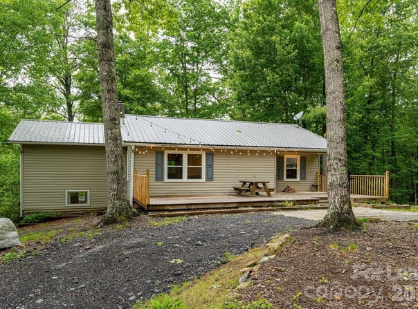 260 Allison Hill Road, Brevard, NC 28712