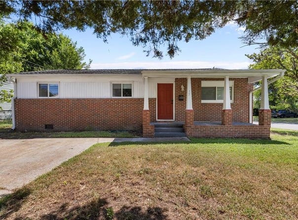 17 Scones Drive, Hampton, VA 23666