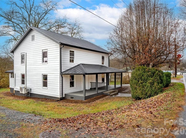 576 Pickens Highway, Rosman, NC 28722
