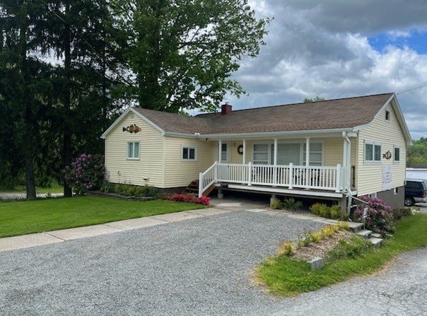 38 Oak Street, Deposit, NY 13754