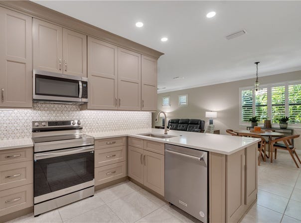 4425 Beauty Leaf Circle, Vero Beach, FL 32967