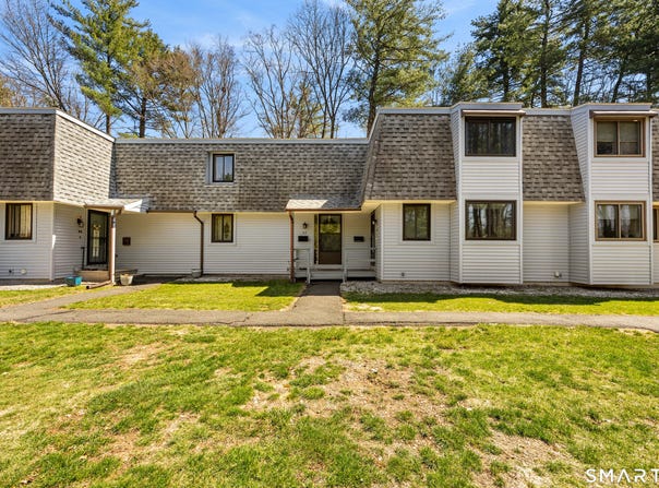 42 Northampton Lane, Plainville, CT 06062