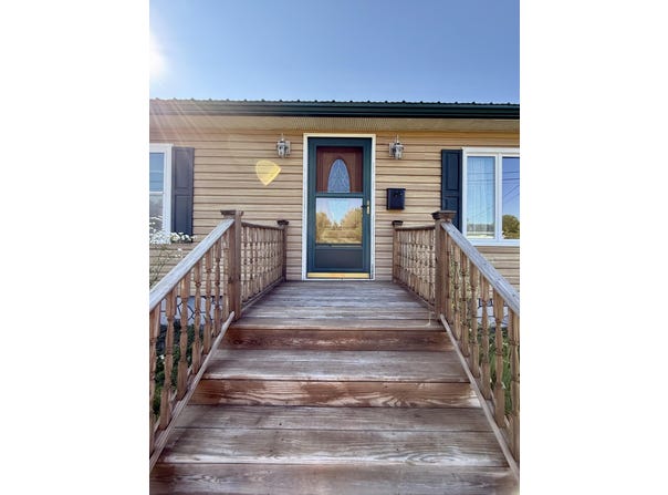 20 Willow Street, Calais, ME 04619