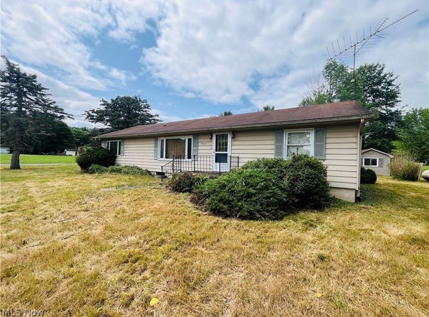 5921 Pine Street, Andover, OH 44003