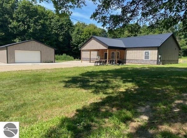 802 W 4 Road, Buckley, MI 49690