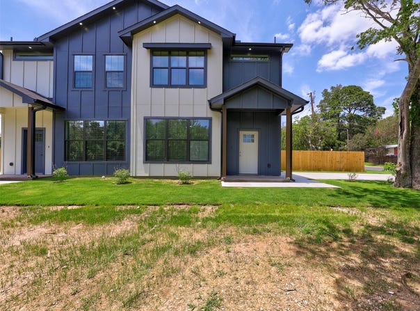 230 Brown St, Elgin, TX 78621